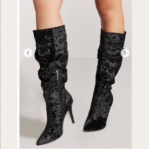 💃🏼Forever 21 Crushed Velvet Boots (NWOT) 💃🏼